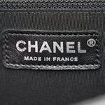 Caviar Quilted New Medium Boy Flap Black