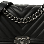 Lambskin Chevron Quilted Medium Boy Flap Black
