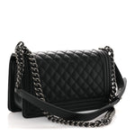 Caviar Quilted Medium Boy Flap Black
