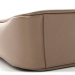 Grained Calfskin Small Le 5 A 7 Soft Hobo Dusty Grey