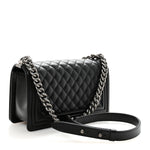 Caviar Quilted Medium Boy Flap Black