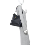 Supple Calfskin Large Le 5 A 7 Soft Hobo Bleu Abysse