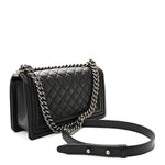Caviar Quilted Medium Boy Flap Black
