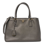 Saffiano Lux Medium Tote Grafite