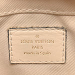 Monogram Saintonge Creme