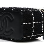 Tweed Pearl Crush Small Vanity Case With Chain  Black White