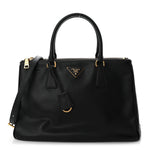 Saffiano Medium Galleria Double Zip Tote Black