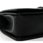 Caviar Quilted Medium Boy Flap Black