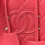 Caviar Quilted CC North South Filigree Vanity Case Pink