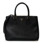 Saffiano Medium Galleria Double Zip Tote Black