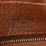 Monogram Nil 28