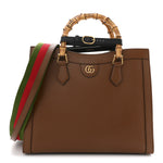 Textured Dollar Calfskin Medium Diana Tote Bag Cuir Black