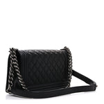 Caviar Quilted Medium Boy Flap Black