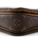 Reverse Monogram Pochette Metis