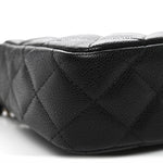 Caviar Quilted Purse With Chain Black
