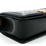 Caviar Quilted Medium Boy Flap Black