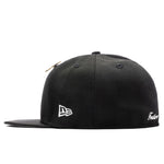 Feature x New Era Old English Plaza Fitted - Black/Snow Grey