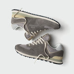 574 "Grey Day" - Grey