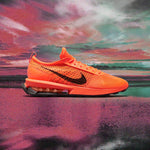 Air Max Flyknit Racer - Total Orange/Black