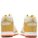Dunk High Wheat Gold and Safety Orange - Team Gold/Wheat Gold