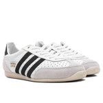 Women's Japan - Footwear White/Core Black/Gold Metallic