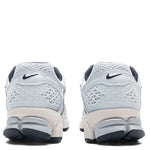 Women's Zoom Vomero 5 - Pure Platinum/Chrome/Light Orewood Brown