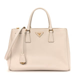 Saffiano Lux Medium Galleria Double Zip Tote Talco