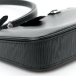 Epi Easy Pouch On Strap Black