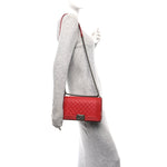 Caviar Quilted Medium Boy Flap Red