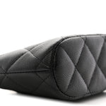 Caviar Quilted Classic Clutch With Chain Black