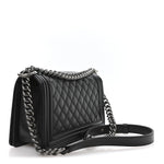 Caviar Quilted Medium Boy Flap Black