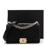 Caviar Chevron Quilted Medium Boy Flap Black