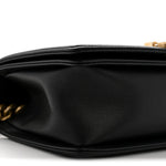 Caviar Quilted Medium Boy Flap Black