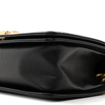 Caviar Quilted Medium Boy Flap Black
