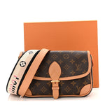 Monogram Diane Black