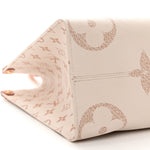 Monogram Dune Giant Onthego MM