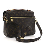 Monogram Pochette Metis