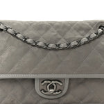 Caviar Quilted Medium French Riviera Flap Light Grey