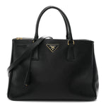 Saffiano Medium Galleria Double Zip Tote Black