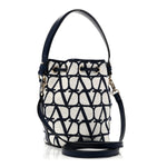 Toile Iconographe Nappa Mini Vlogo Signature Bucket Bag White Worker