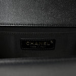 Caviar Quilted Medium Boy Flap Black