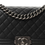 Caviar Quilted Medium Boy Flap Black