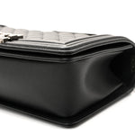 Caviar Quilted Medium Boy Flap Black