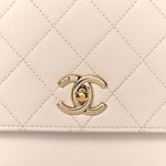 Caviar Quilted Medium Business Affinity Flap White