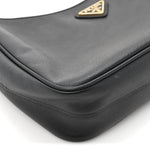 Saffiano Lux Re-Edition 2005 Shoulder Bag Black
