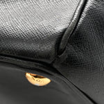 Saffiano Medium Galleria Double Zip Tote Black