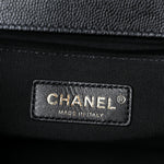 Caviar Quilted Medium Boy Flap Black