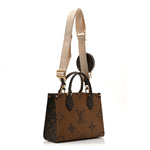 Reverse Monogram Giant Onthego PM