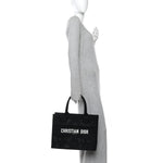 Embroidered 3D Macrame D-Lace Sun Medium Book Tote Black