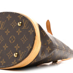 Monogram Petit Bucket 23